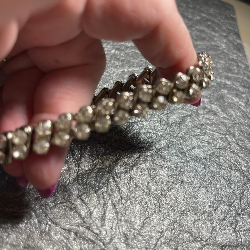 Expandable Rhinestone Bracelet - Picture 3 of 6